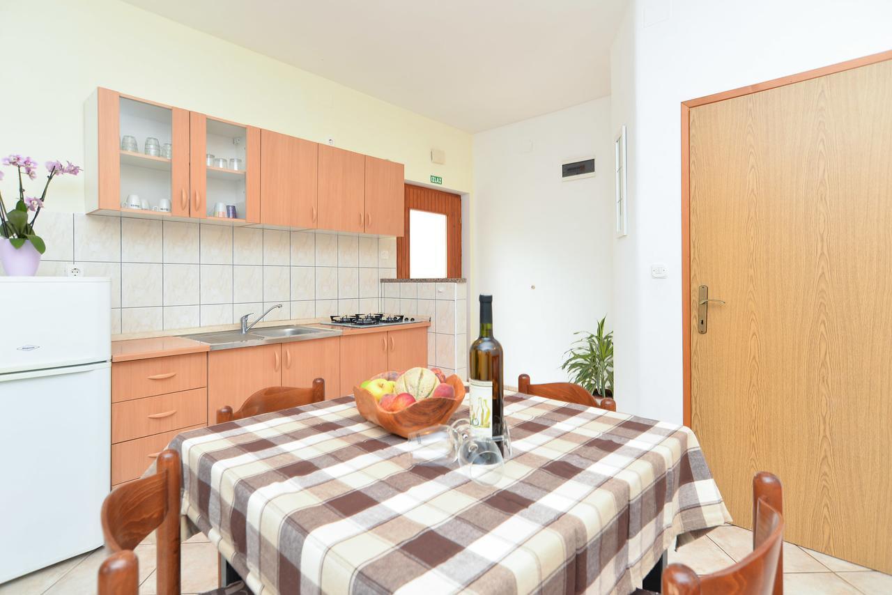 Apartments Denis 344 파자나 외부 사진